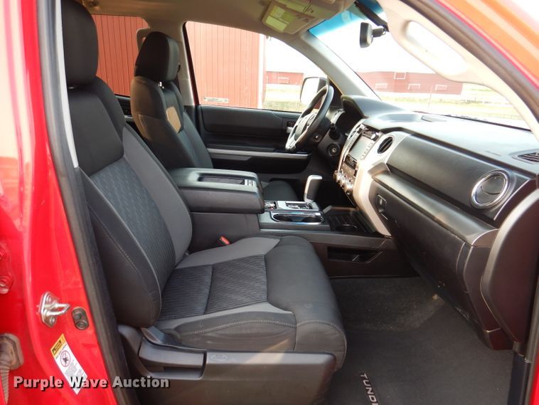 image for item IN9857 2016 Toyota Tundra  Double Cab pickup truck