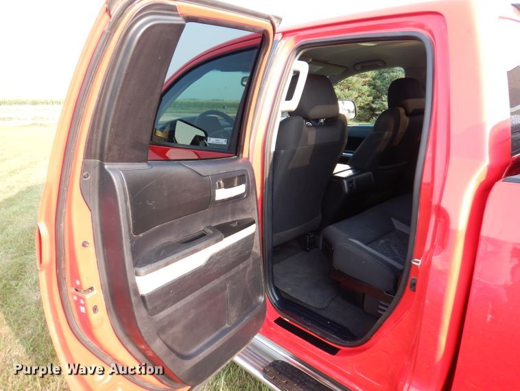 image for item IN9857 2016 Toyota Tundra  Double Cab pickup truck