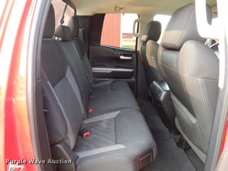 image for item IN9857 2016 Toyota Tundra  Double Cab pickup truck