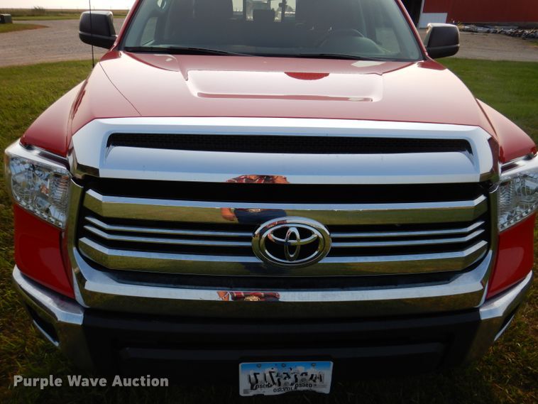 image for item IN9857 2016 Toyota Tundra  Double Cab pickup truck