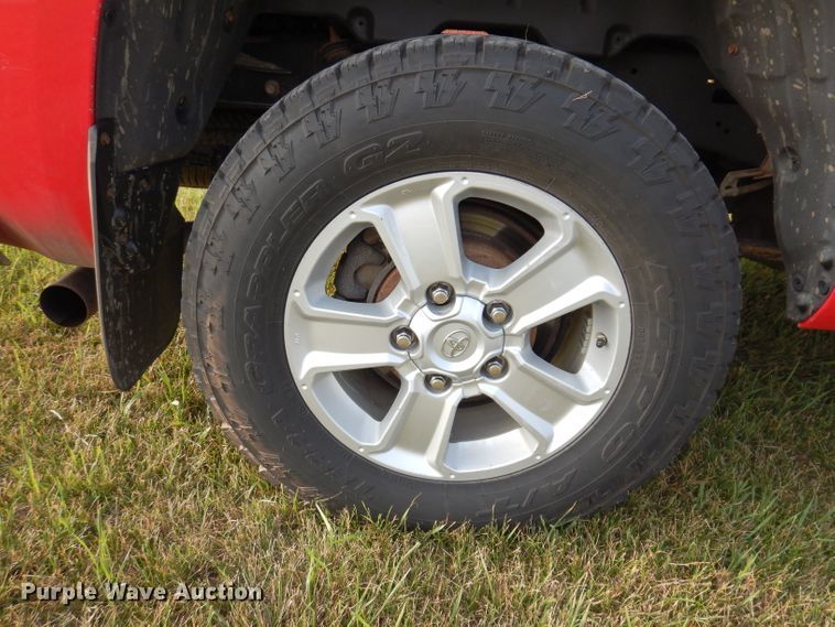 image for item IN9857 2016 Toyota Tundra  Double Cab pickup truck