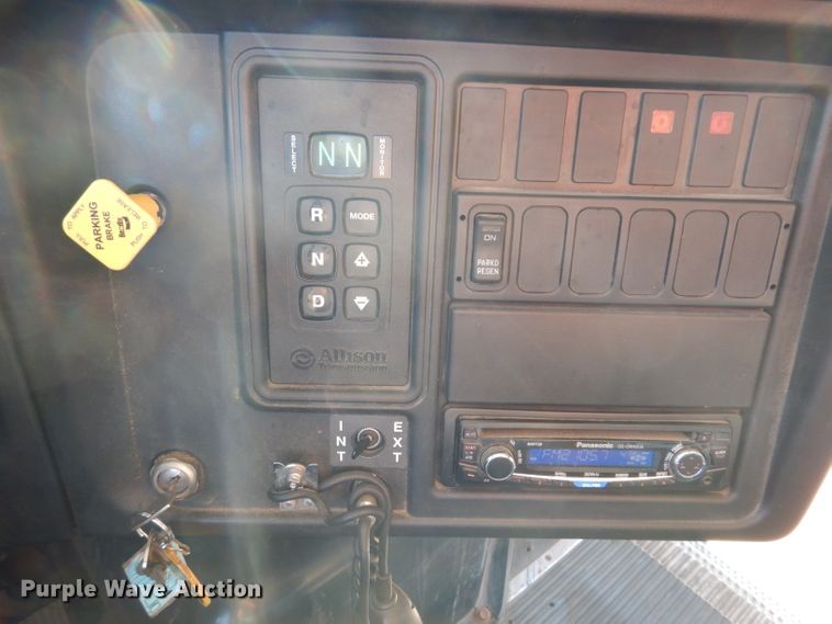 image for item IN9860 2015 International 3000  school bus