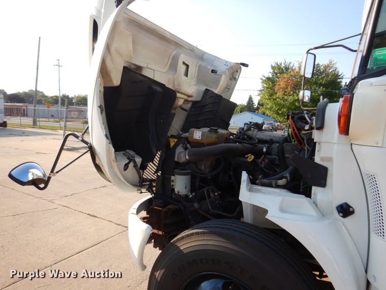 image for item IN9860 2015 International 3000  school bus