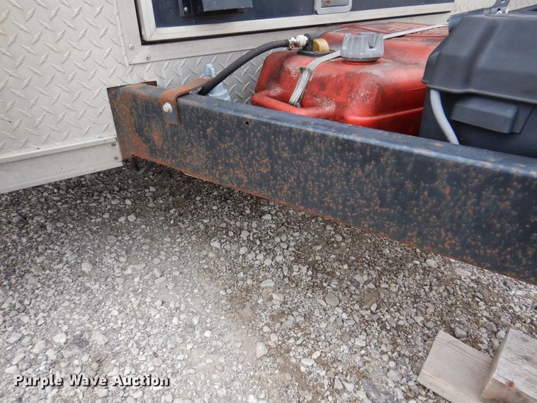 image for item IN9894 2006 Pace CQ851TA2  enclosed cargo trailer