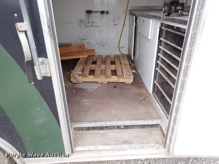 image for item IN9894 2006 Pace CQ851TA2  enclosed cargo trailer