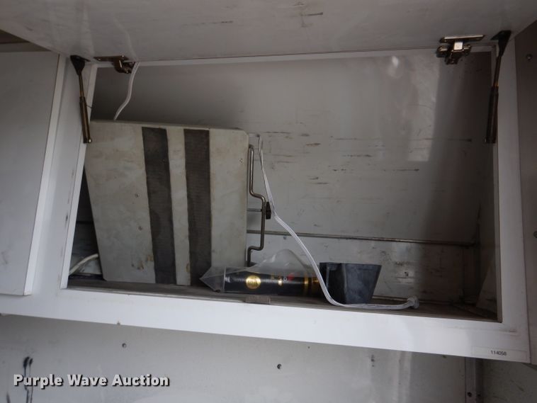 image for item IN9894 2006 Pace CQ851TA2  enclosed cargo trailer