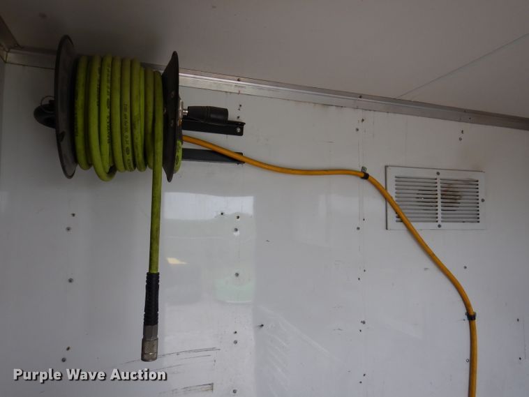 image for item IN9894 2006 Pace CQ851TA2  enclosed cargo trailer