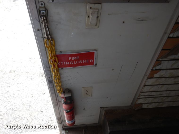 image for item IN9894 2006 Pace CQ851TA2  enclosed cargo trailer