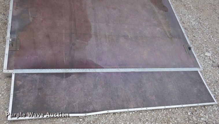 image for item IN9894 2006 Pace CQ851TA2  enclosed cargo trailer