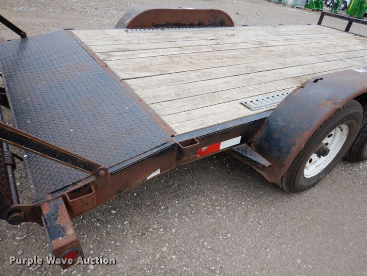 image for item IN9896 2011 H&H UF162  utility trailer