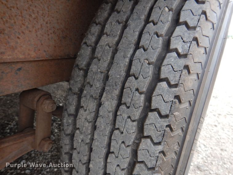 image for item IN9896 2011 H&H UF162  utility trailer