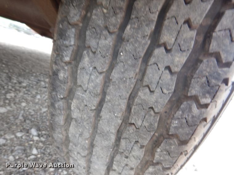 image for item IN9896 2011 H&H UF162  utility trailer