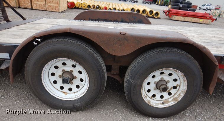 image for item IN9896 2011 H&H UF162  utility trailer