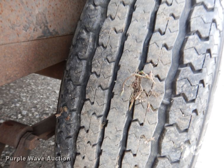 image for item IN9896 2011 H&H UF162  utility trailer