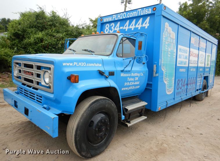 image for item IR9060 1985 GMC C7500  box truck