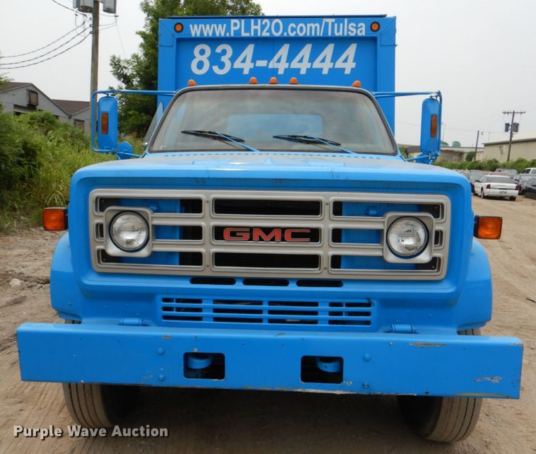 image for item IR9060 1985 GMC C7500  box truck