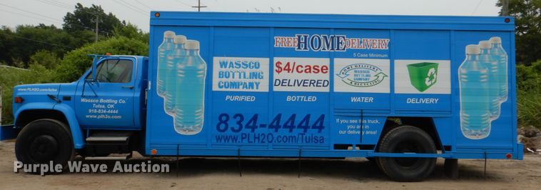 image for item IR9060 1985 GMC C7500  box truck