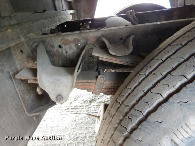 image for item IR9060 1985 GMC C7500  box truck