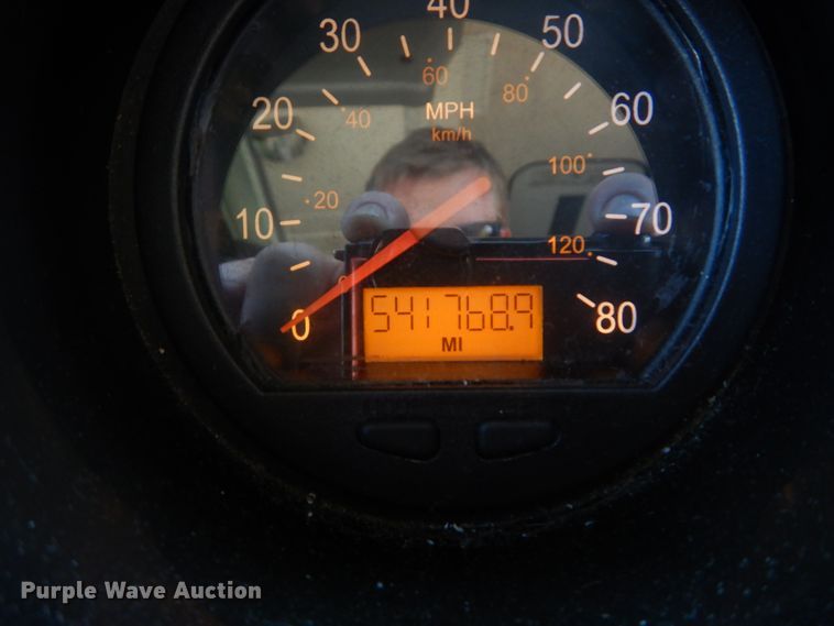 image for item IT9110 2007 MCI 102-DL3  coach bus