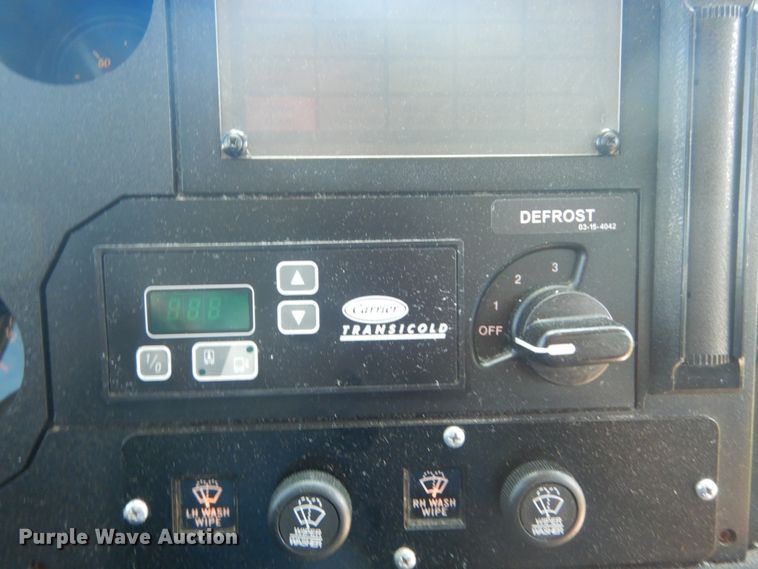 image for item IT9110 2007 MCI 102-DL3  coach bus