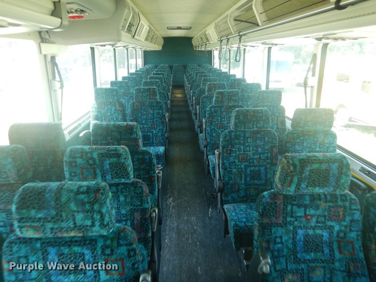 image for item IT9110 2007 MCI 102-DL3  coach bus