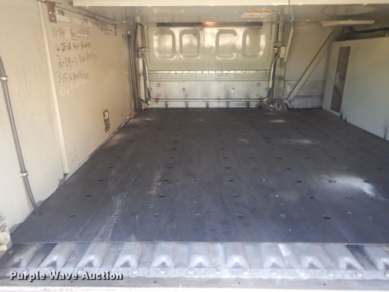 image for item IT9110 2007 MCI 102-DL3  coach bus