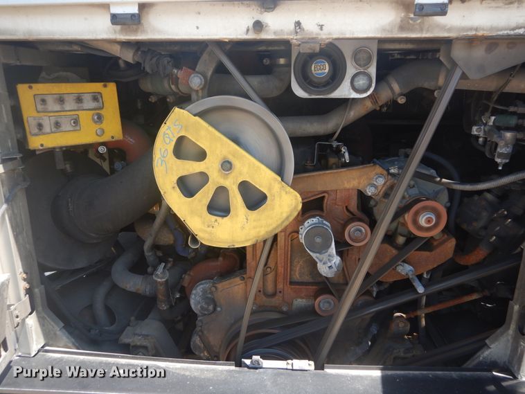 image for item IT9110 2007 MCI 102-DL3  coach bus