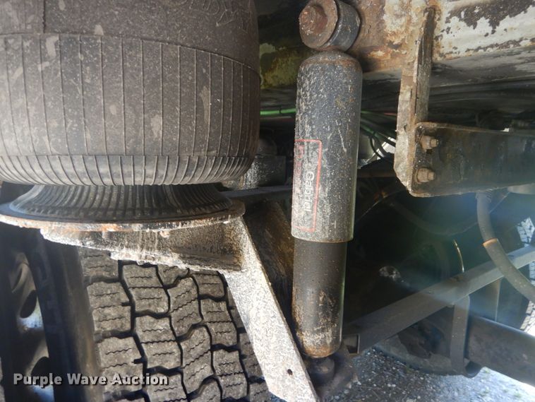 image for item IT9110 2007 MCI 102-DL3  coach bus