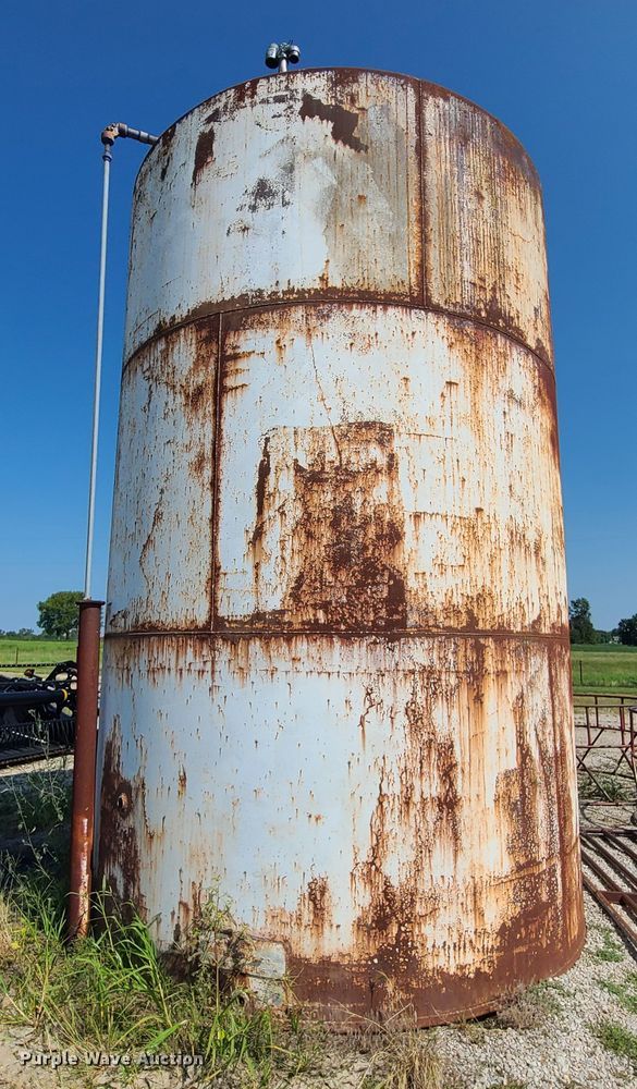 image for item IU9297 Steel tank