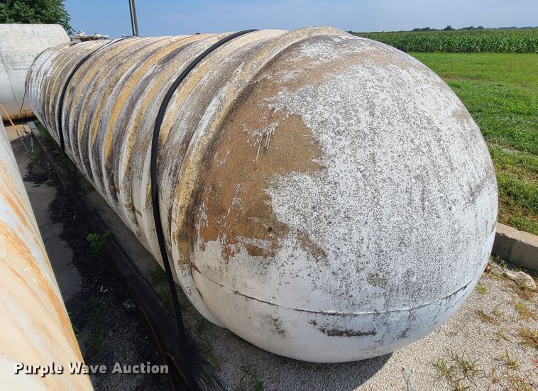 image for item IU9304 Fiberglass tank