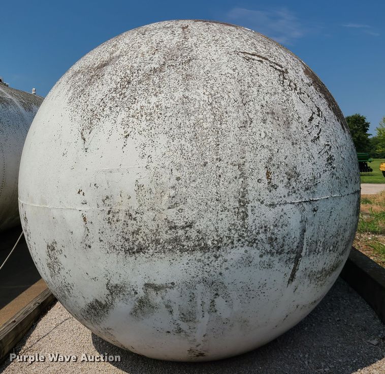 image for item IU9305 Fiberglass tank