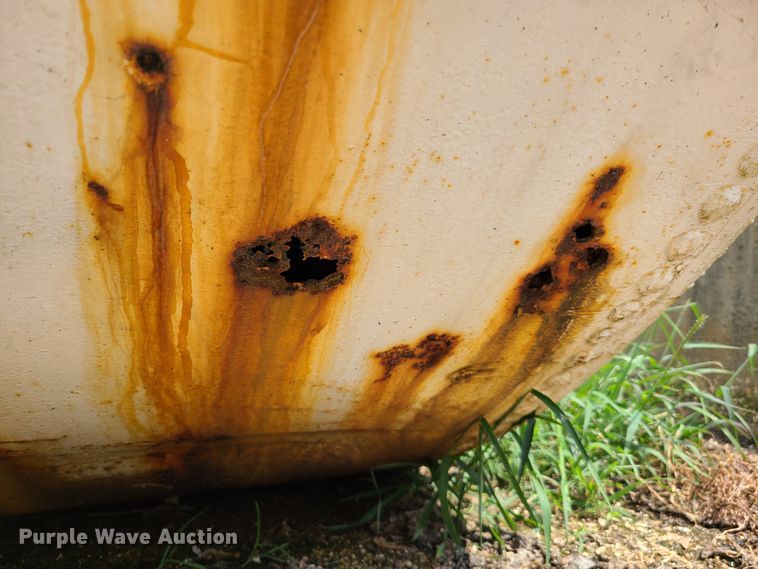 image for item IU9306 Steel tank