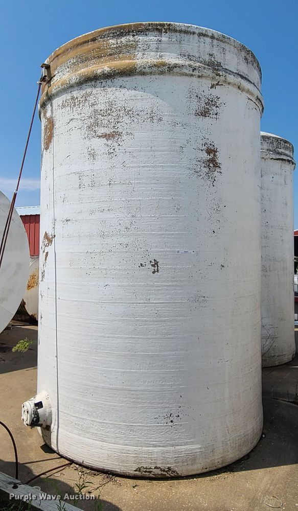 image for item IU9307 Owens Corning  fiberglass tank
