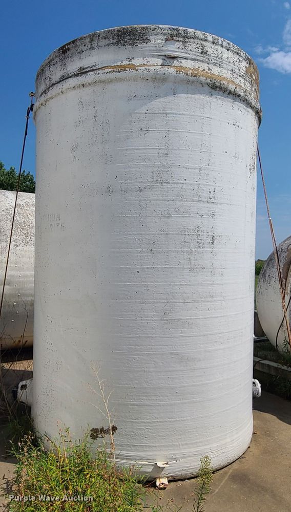 image for item IU9307 Owens Corning  fiberglass tank