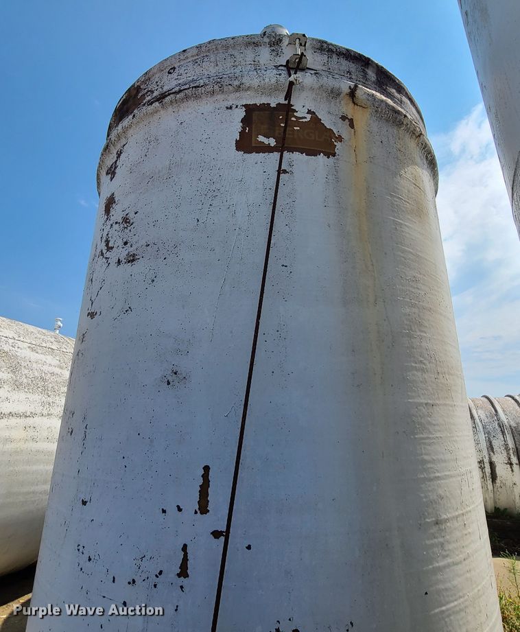 image for item IU9308 Owens Corning  fiberglass tank