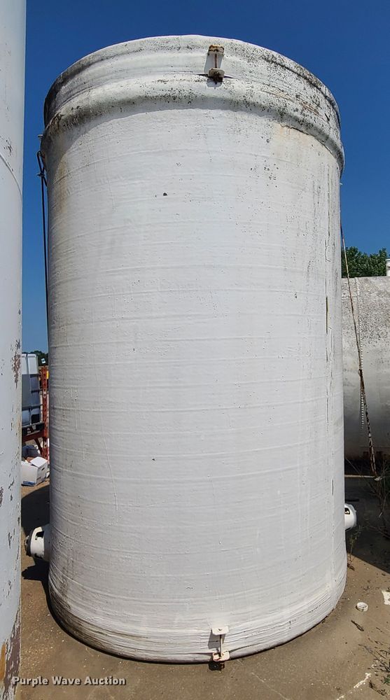 image for item IU9308 Owens Corning  fiberglass tank