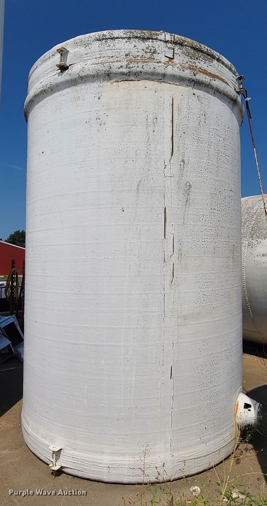 image for item IU9308 Owens Corning  fiberglass tank