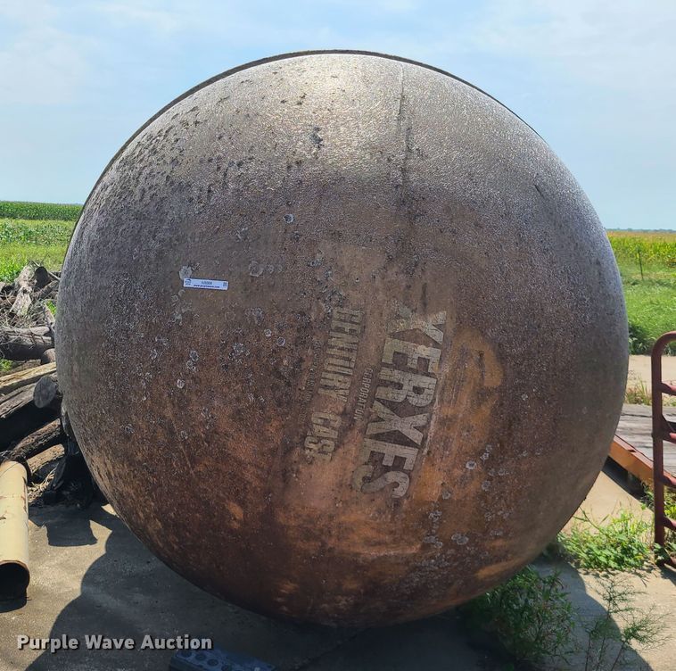 image for item IU9309 Fiberglass tank