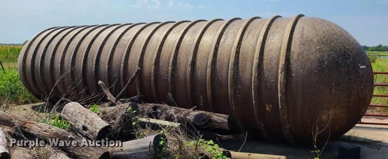 image for item IU9309 Fiberglass tank