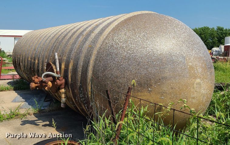 image for item IU9309 Fiberglass tank