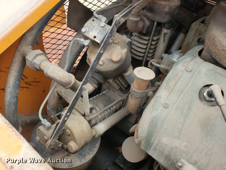 image for item IX9965 Lindsay 80HC  air compressor