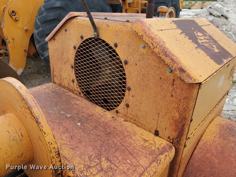 image for item IX9965 Lindsay 80HC  air compressor