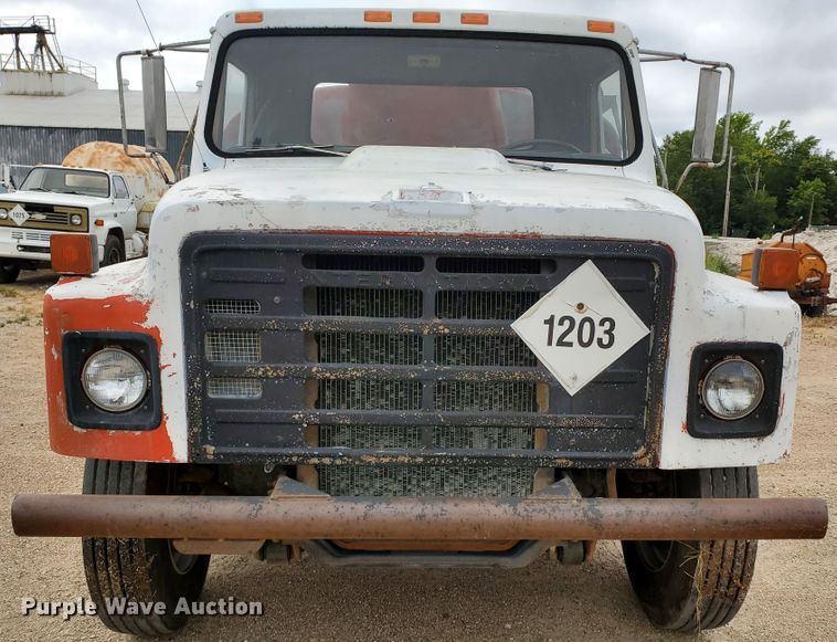 image for item IX9967 1982 International 1754  fuel truck