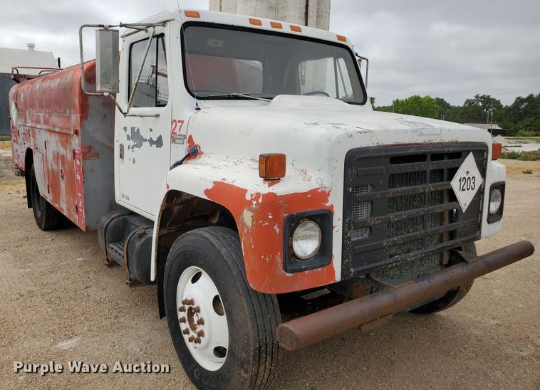 image for item IX9967 1982 International 1754  fuel truck
