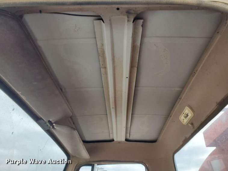 image for item IX9967 1982 International 1754  fuel truck