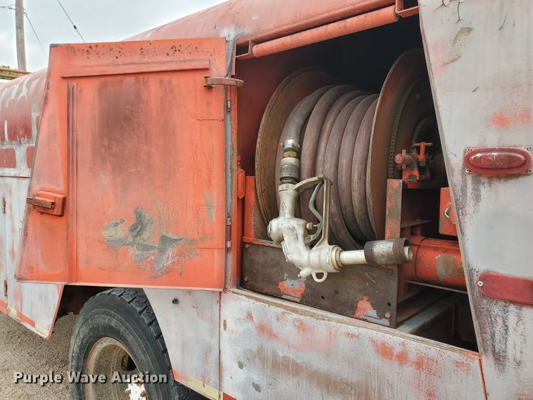 image for item IX9967 1982 International 1754  fuel truck