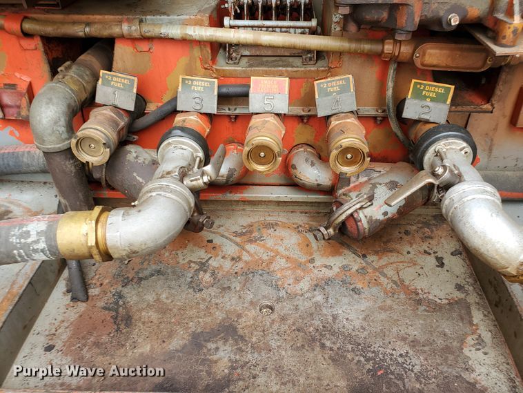 image for item IX9967 1982 International 1754  fuel truck