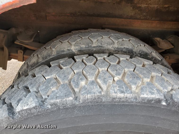 image for item IX9967 1982 International 1754  fuel truck