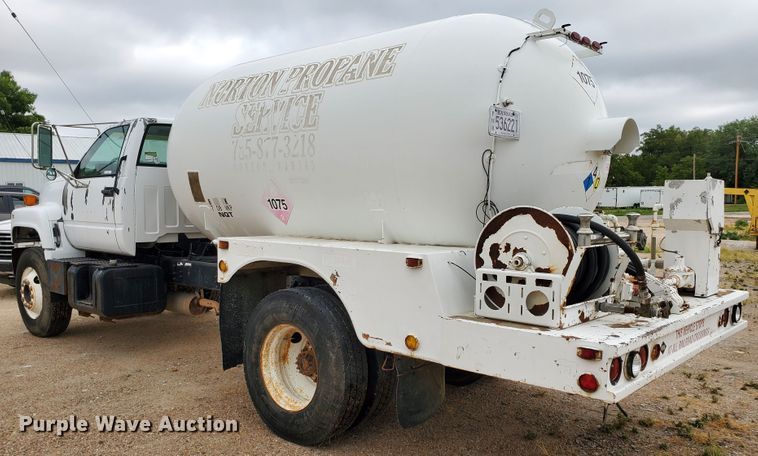 image for item IX9968 1993 Chevrolet Kodiak  propane truck