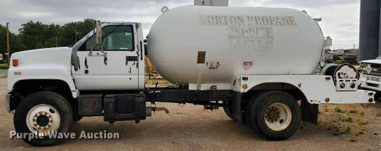 image for item IX9968 1993 Chevrolet Kodiak  propane truck